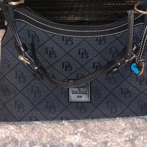 Dooney & Bourke Purse